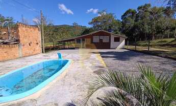 Imagem 4: Casa com Terreno de 720m² com piscina à Venda