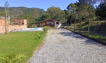 Imagem 5: Casa com Terreno de 720m² com piscina à Venda