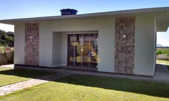 Imagem: Linda casa 70m² em um amplo terreno de