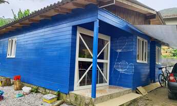 Imagem 2: 3 dormitórios, 1 banheiros, 2 vagas na garagem