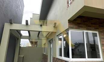 Imagem 2: Imóvel de 4 quartos com suíte, a 15 min da praia