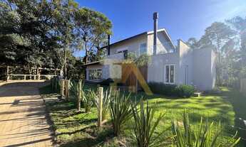 Imagem: Casa com 4 suítes em Condomínio com acesso