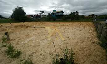 Imagem 5: Terreno próximo à lagoa