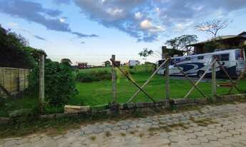 Imagem 3: Terreno com 715 m² a 100 m da Lagoa