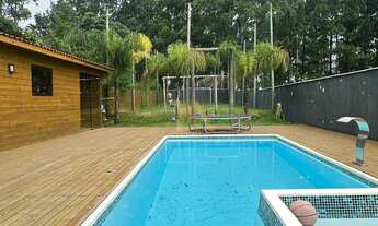 Imagem 3: Casa com 5 Quartos (3 Suítes), Piscina e Área de Lazer