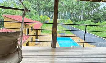 Imagem 5: Casa com 5 Quartos (3 Suítes), Piscina e Área de Lazer