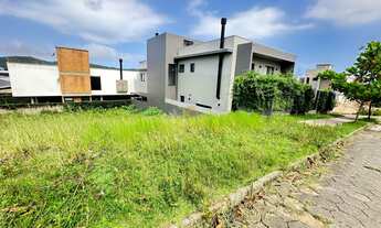 Imagem: Terreno de 299m² a 5 Minutos da Praia