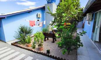 Imagem 3: Imóvel à venda em Imbituba-SC: Residência espaçosa com 4 quartos, 3 salas e 176m² no Alto