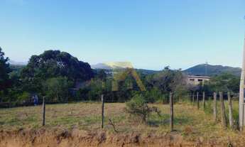 Imagem 3: Terreno de 700m² na Praia do Rosa com Matrícula e Financiável