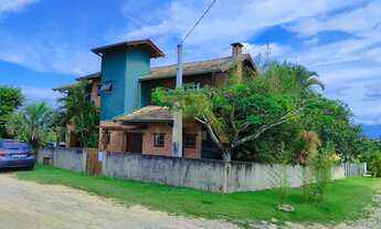 Imagem: Casa com Vista para a Lagoa e Piscina