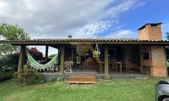 Imagem: Casa à venda em Imbituba-SC, no bairro