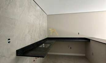 Imagem 5: Casa à Venda em Garopaba-SC: 2 Quartos, 2 Suítes, 105m² - Oportunidade Única em Morrinhos!