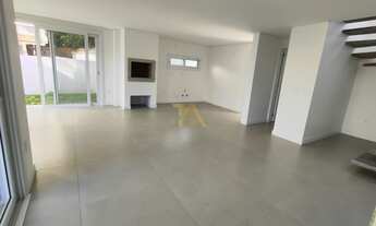 Imagem 7: Casa à venda em Garopaba-SC, Morrinhos: 130 metros do mar, 3 quartos, 1 suíte, 2 salas, 3