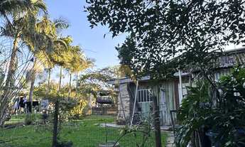Imagem 2: Linda casa à venda em Garopaba-SC, bairro Campo Duna, 3 quartos, 1 suíte, 1 sala, 3 banhei