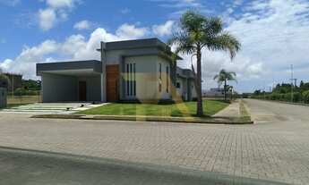 Imagem: Casa nova em condomínio alto padrão com