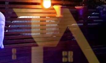 Imagem 2: Imóvel completo com piscina, duas casas e sala comercial para investir em Ibiraquera