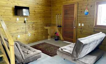 Imagem 2: Sobrado próximo ao centrinho do Rosa em Ibiraquera