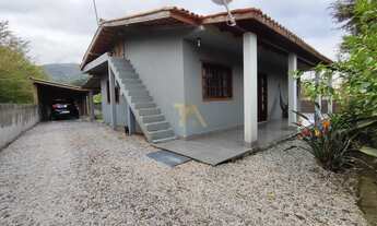 Imagem: Casa à venda em Garopaba-SC, bairro Encantada