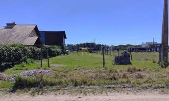 Imagem: Terreno à Venda em Imbituba-SC, Bairro