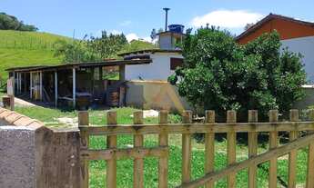 Imagem 2: Imóvel na Praia Vermelha: Casa à Venda em Imaruí-SC, 90m² e Vista para Lagoa!