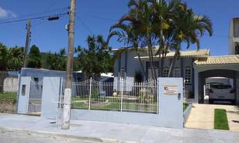 Imagem: Linda Casa à Venda