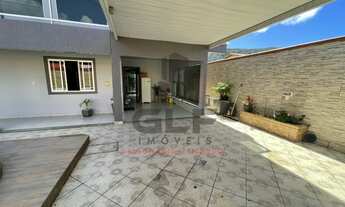 Imagem 3: CASA ALTO PADRÃO NA CIDADE DE ITAPEMA/SC, NO BAIRRO ALTO SÃO BENTO, CONTA COM 3 QUARTOS E