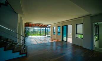 Imagem 5: Casa de luxo na cidade de Itajaí/SC, no bairro Ressacada, com 3 Suítes e 4 Vagas de Garage