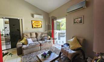 Imagem 4: Casa Mobiliada na cidade de Itapema/SC, Bairro Várzea em Condomínio Fechado, Com 3 Quartos