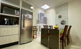 Imagem 7: Casa Mobiliada em Itapema/SC, no bairro Meia Praia. Com 3 Dormitórios e 100m². Bem localiz