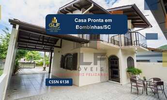 Imagem: Casa em Bombinhas/SC, bairro Morrinhos