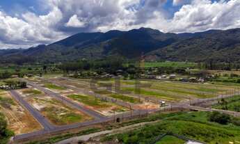 Imagem 5: Terreno À Venda na cidade de Itapema/SC no bairro Morretes, com metragem de 200m². Entrada