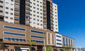 Imagem 2: Apartamento Pronto à Venda no Centro de Balneário Camboriú-SC: 2 Quartos, 1 Suíte, 2 Banh