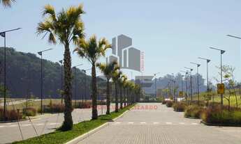 Imagem 5: Terreno a venda em Camboriú/SC com 800m² área privativa sendo área de lazer completa no co