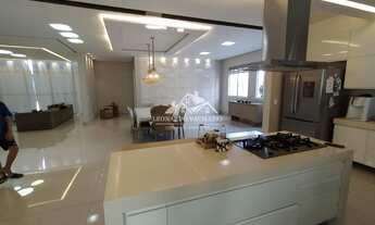 Imagem 5: CASA BOULEVARD LAGOA COM 4 QUARTOS E EXCELENTE LOCALIZAÇÃO