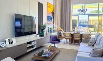 Imagem: Casa de Condomínio com 4 Quartos à venda