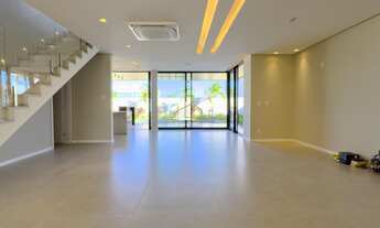 Imagem 3: Casa de Luxo em Condomínio - 4 quartos, 3 suítes, 5 banheiros, 4 vagas - Serra-ES, Jacuhy