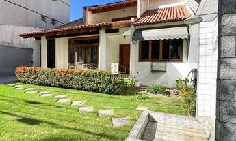 Imagem: Casa Duplex de 4 Quartos à Venda em Jardim