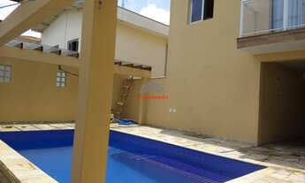 Imagem: Linda casa com 4 quartos e 3 suítes na