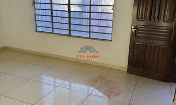 Imagem 3: Casa à Venda em Campinas-SP: 3 Quartos, 1 Suíte, 4 Vagas de Garagem - Edícula no Jardim No