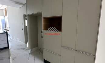 Imagem 6: Imóvel de Alto Padrão: Casa à Venda na Melhor Localização de Campinas-SP - Residencial Par