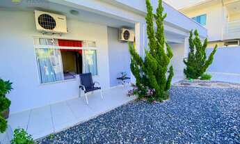 Imagem 3: Casa com 03 Dormitórios, Quadra-Mar, 100m da Praia, no centro