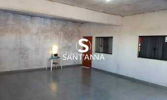 Imagem 4: VENDE-SE CASA COM EDÍCULA EM OUROESTE (SÃO LOURENÇO VI