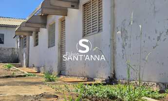 Imagem 2: Terreno à Venda! Localização Estratégica no Coração da Cidade