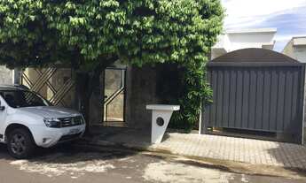 Imagem: Vende-se Casa no Centro de Fernandópolis