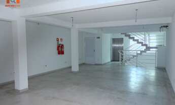 Imagem 6: Edifício totalmente reformado, estrutura completa com materiais de alto padrão, pronto par