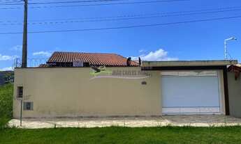 Imagem: Casa com 2 dormitórios, piscina e varanda