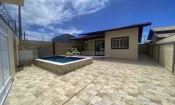 Imagem 4: Casa com 2 dormitórios, piscina e varanda gourmet no Balneário Tupy, Itanhaém