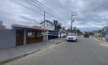 Imagem 2: Casa com Terreno Amplo e Edícula - 4 Dormitórios e 8 Vagas - Laranjeiras, Itanhaém