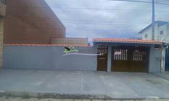 Imagem: Casa com Terreno Amplo e Edícula - 4 Dormitórios