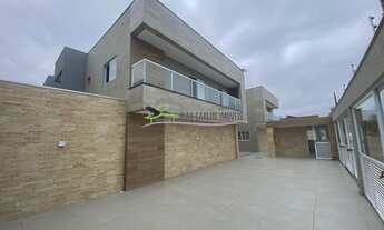 Imagem 4: Sobrado beira-mar no Suarão com 3 dormitórios, piscina, área gourmet e 2 vagas de garagem